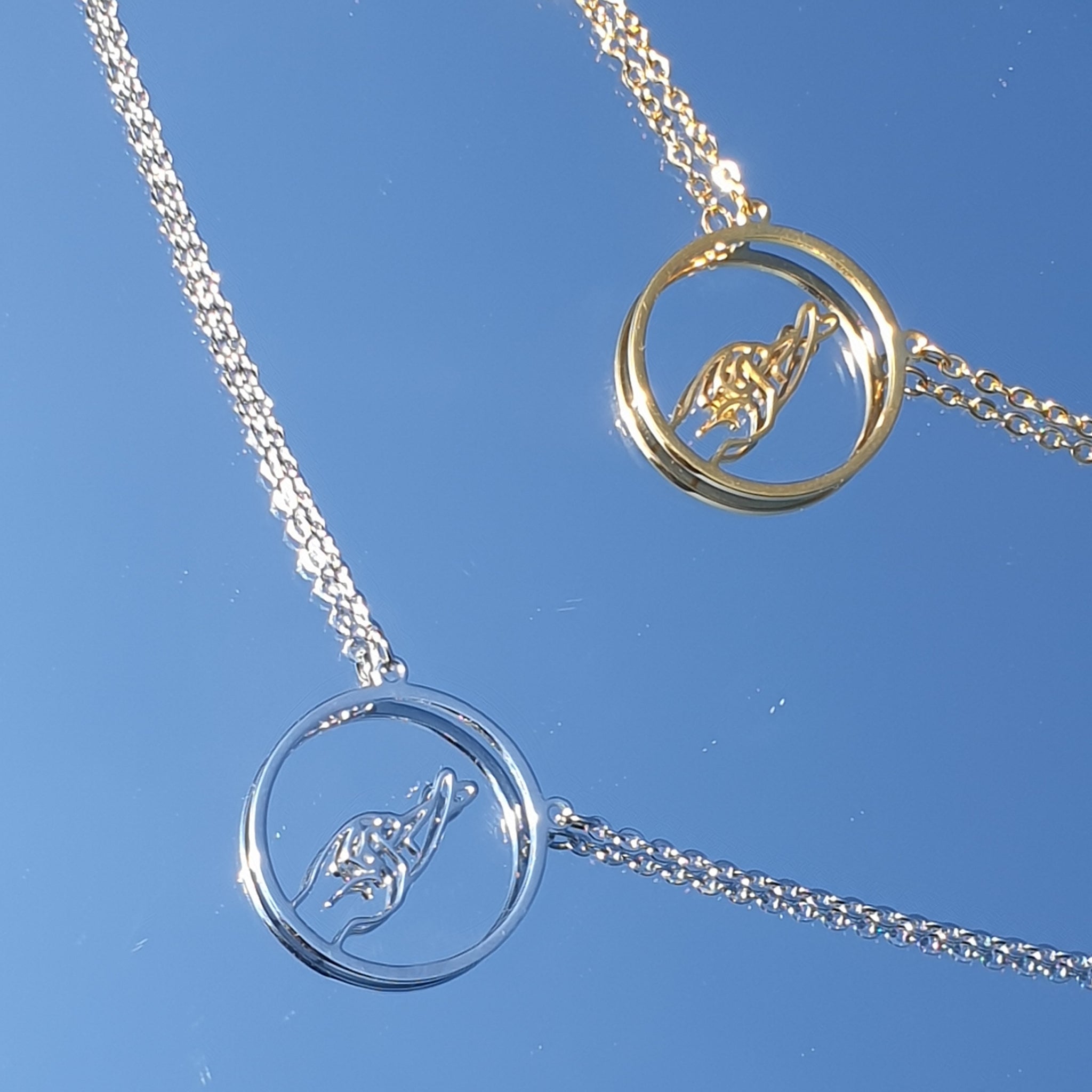<transcy>Symbols necklace made of stainless steel</transcy>
