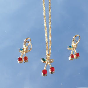 <transcy>Small Cherry Set - necklace individually or with earrings</transcy>